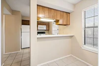929 W Hickory Street #A15, Denton, TX 76201 - Photo 8