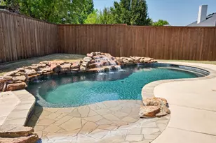 1005 Diane St, Aubrey, TX 76227 - Photo 2