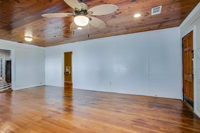 318 S Walker Street, Mesquite, TX 75149 - Photo 6