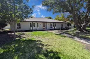 3024 Creekbend Dr, Plano, TX 75075 - Photo 2