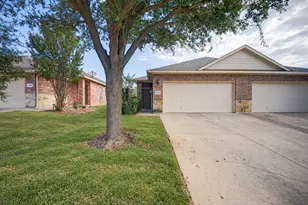 1314 Piedmont Dr, Mansfield, TX 76063 - Photo 2