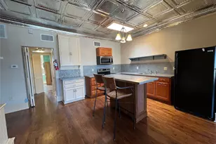 227 W Oak St, Denton, TX 76201 - Photo 8