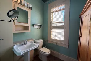 227 W Oak St, Denton, TX 76201 - Photo 8