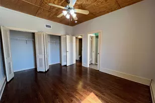 227 W Oak St, Denton, TX 76201 - Photo 10
