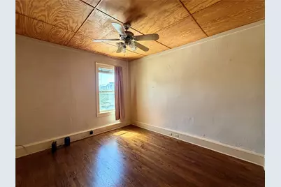 227 W Oak Street #B, Denton, TX 76201 - Photo 4