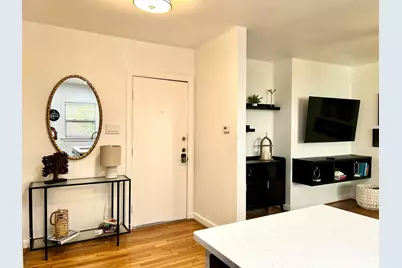 3927 Cole Avenue #H, Dallas, TX 75204 - Photo 2