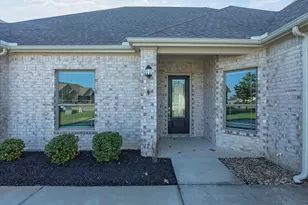 1301 Carnoustie Dr, Ennis, TX 75119 - Photo 4