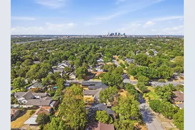 2908 Ryan Place Drive, Fort Worth, TX 76110 - Photo 30