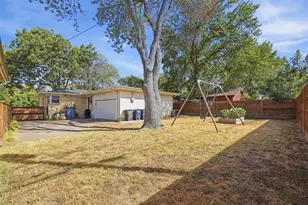 2908 Ryan Pl Dr, Fort Worth, TX 76110 - Photo 26