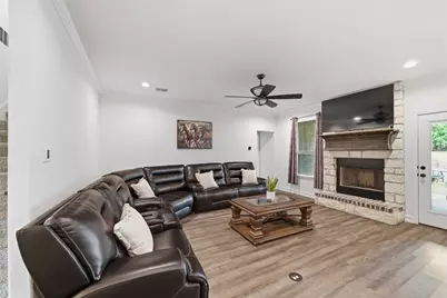 2501 Bunker Hill Drive, Burleson, TX 76028 - Photo 8