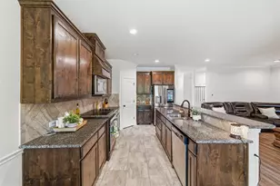 2501 Bunker Hill Dr, Burleson, TX 76028 - Photo 14