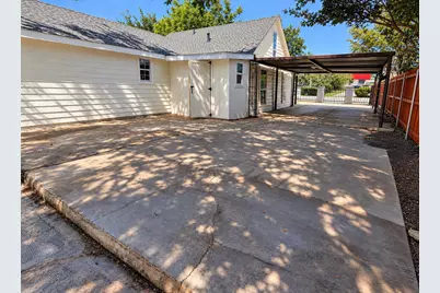 2940 Livingston Avenue, Fort Worth, TX 76110 - Photo 6