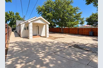2940 Livingston Avenue, Fort Worth, TX 76110 - Photo 16