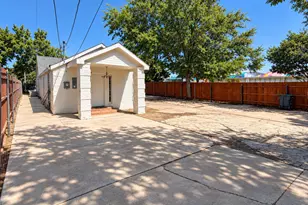2940 Livingston Ave, Fort Worth, TX 76110 - Photo 16