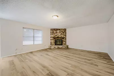3332 Chalmette Court, Forest Hill, TX 76140 - Photo 4
