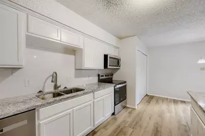 3332 Chalmette Court, Forest Hill, TX 76140 - Photo 14