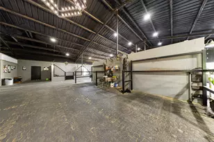 9050 County Rd 519, Alvarado, TX 76009 - Photo 12