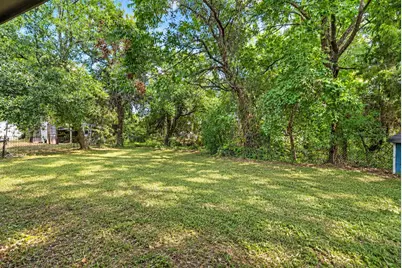 910 English Street, Irving, TX 75061 - Photo 18