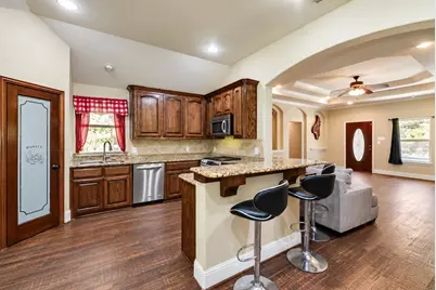 910 English Street, Irving, TX 75061 - Photo 6