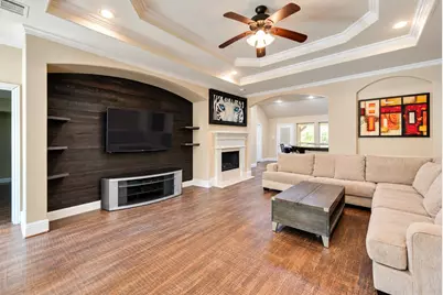 910 English Street, Irving, TX 75061 - Photo 4