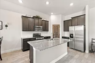 11404 Culberson Dr, Aubrey, TX 76227 - Photo 8
