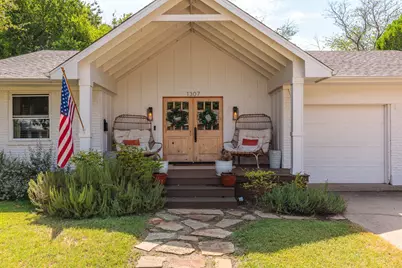 1307 Magnolia Drive, Richardson, TX 75080 - Photo 2
