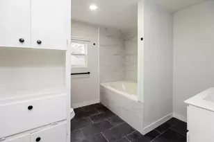 1025 W Walker St, Denison, TX 75020 - Photo 18