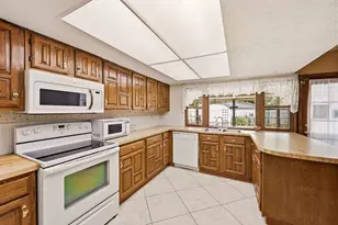5044 Stanley Dr, The Colony, TX 75056 - Photo 6