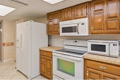 5044 Stanley Drive, The Colony, TX 75056 - Photo 8