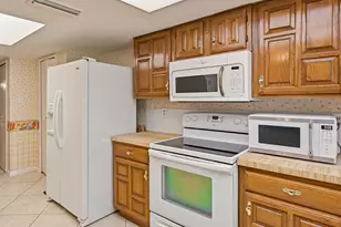 5044 Stanley Dr, The Colony, TX 75056 - Photo 8