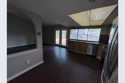 1610 Kingston Drive, Grand Prairie, TX 75051 - Photo 14