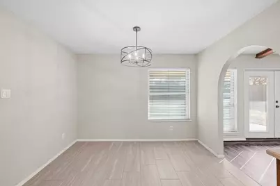 2001 San Jacinto Drive, Arlington, TX 76012 - Photo 16