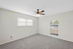 2001 San Jacinto Dr, Arlington, TX 76012 - Photo 20