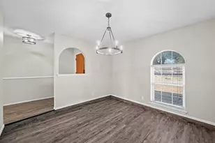2001 San Jacinto Dr, Arlington, TX 76012 - Photo 10