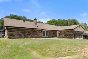 2001 San Jacinto Dr, Arlington, TX 76012 - Photo 28