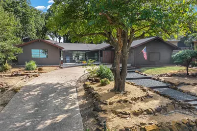 301 Lakeland Drive, Highland Village, TX 75077 - Photo 4