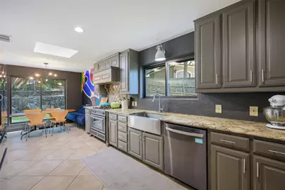 301 Lakeland Drive, Highland Village, TX 75077 - Photo 6