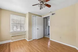 503 W Sycamore St, Denton, TX 76201 - Photo 6