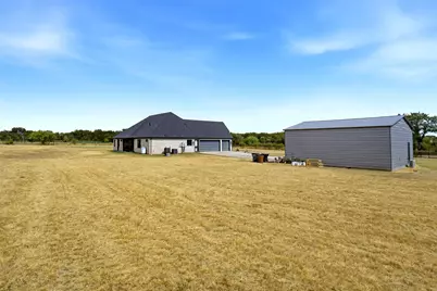 1015 Louise Lane, Weatherford, TX 76087 - Photo 36
