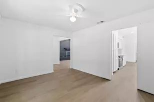109 Waits Cir, Garland, TX 75043 - Photo 6