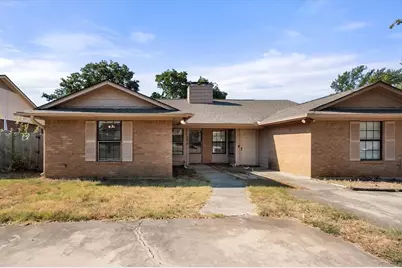 706 Woodland Court, Kennedale, TX 76060 - Photo 4