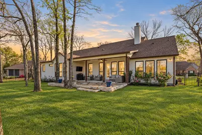 207 Colonial Drive, Mabank, TX 75156 - Photo 1