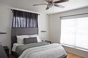 1135 Holly Glen Cir, Dallas, TX 75232 - Photo 16