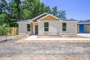 4418 Myrtle, Dallas, TX 75215 - Photo 1