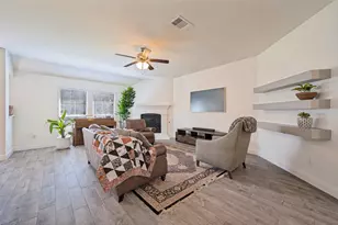 1429 Green Valley Wy, Celina, TX 75009 - Photo 2