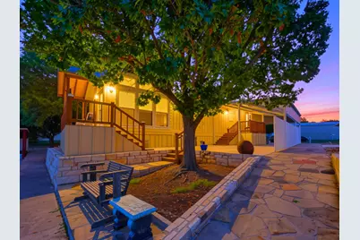 819 Brazos Harbor Circle, Granbury, TX 76048 - Photo 4
