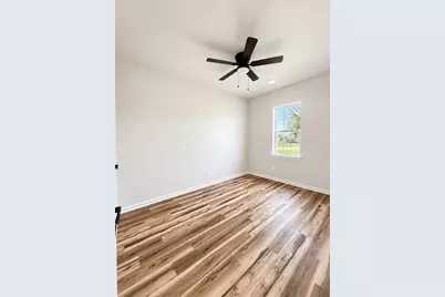 309 E Pine Street, Jacksboro, TX 76458 - Photo 6