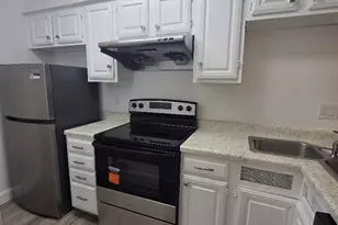 8545 Midpark Rd, Dallas, TX 75240 - Photo 10