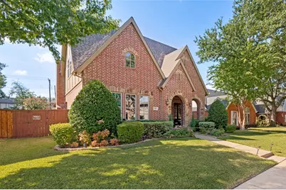 5810 Llano Avenue, Dallas, TX 75206 - Photo 2