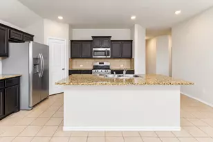 2208 Sadlers Creek Ln, Fort Worth, TX 76108 - Photo 6